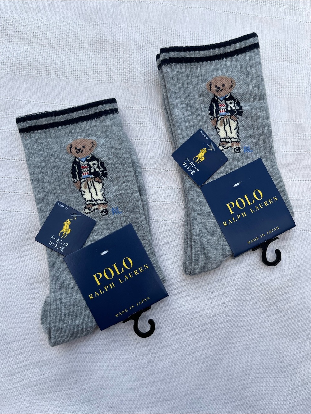 Polo by Ralph Lauren Grey Bear Crew Socks with Navy Trim 2 pairs - Picture 2 of 6